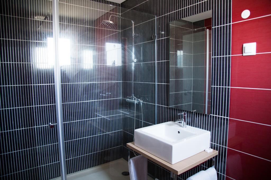 Tomas Guest House II Ковілян Екстер'єр фото